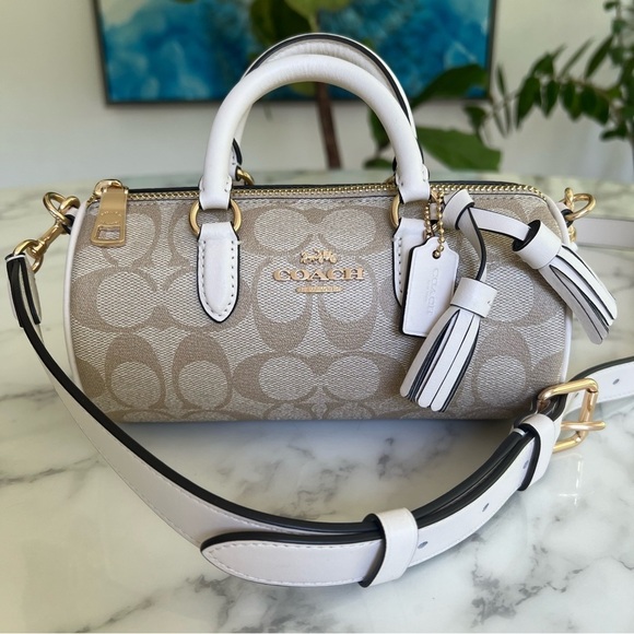 🤍🔹️COACH 🔹️Lacey Barrel Crossbody Signature Canvas Gold Light Khaki Chalk - Picture 2 of 12